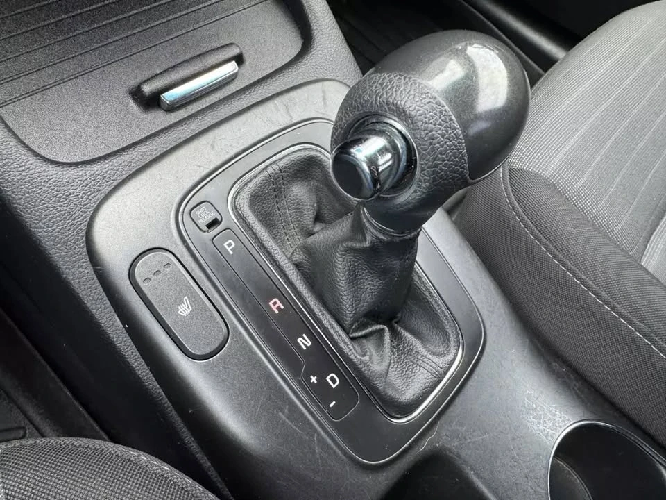 2014 Kia Forte - Image 10 of 13
