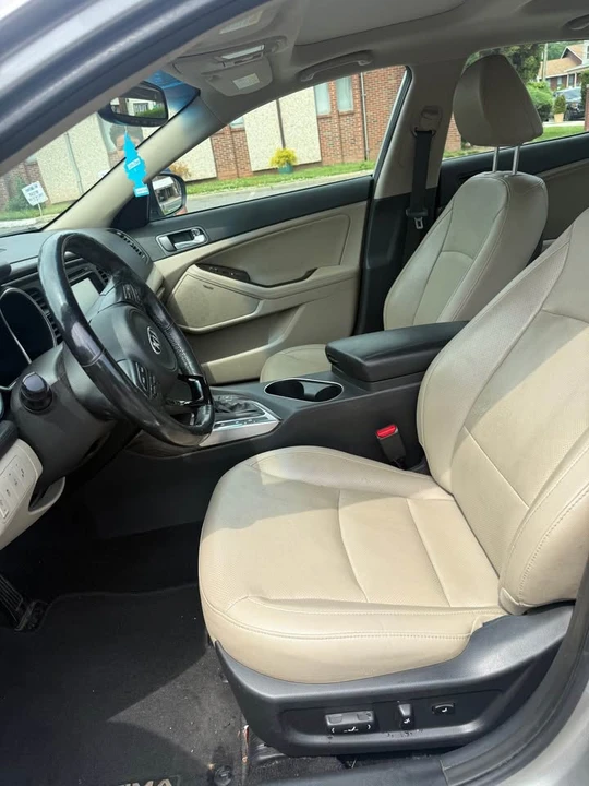 2014 Kia Optima/K5 - Image 10 of 17