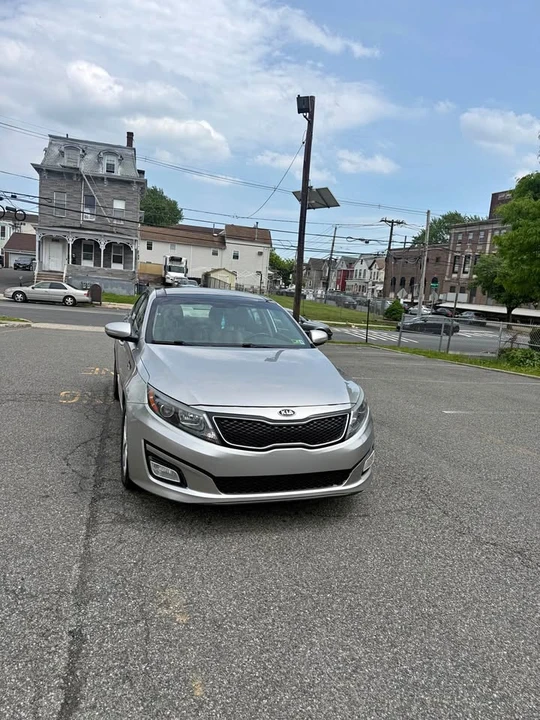 2014 Kia Optima/K5 - Image 2 of 17
