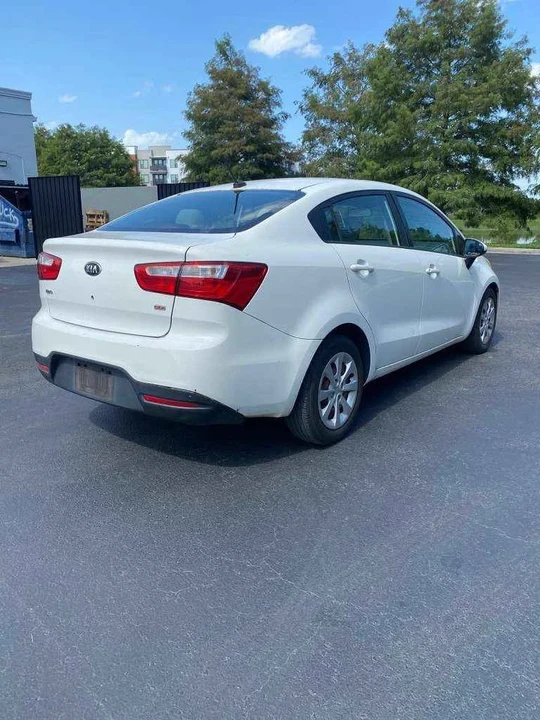 2014 Kia Rio - Image 6 of 9