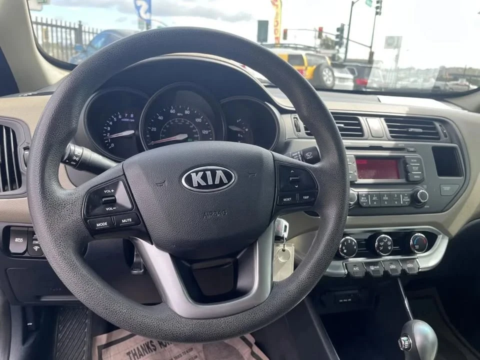 2014 Kia Rio - Image 13 of 20
