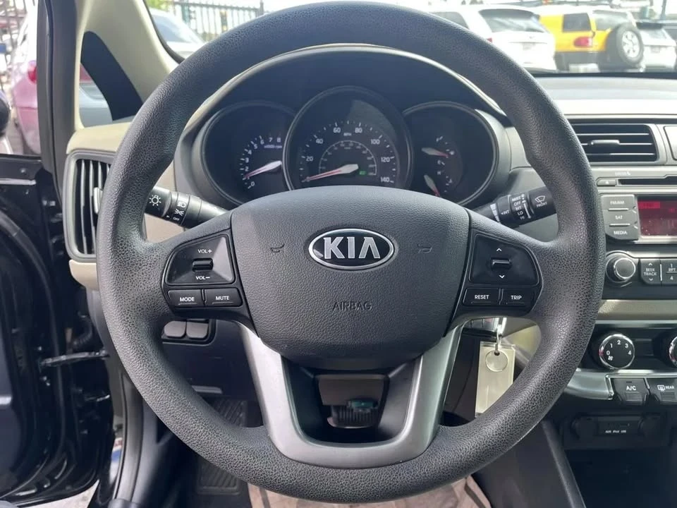 2014 Kia Rio - Image 14 of 20
