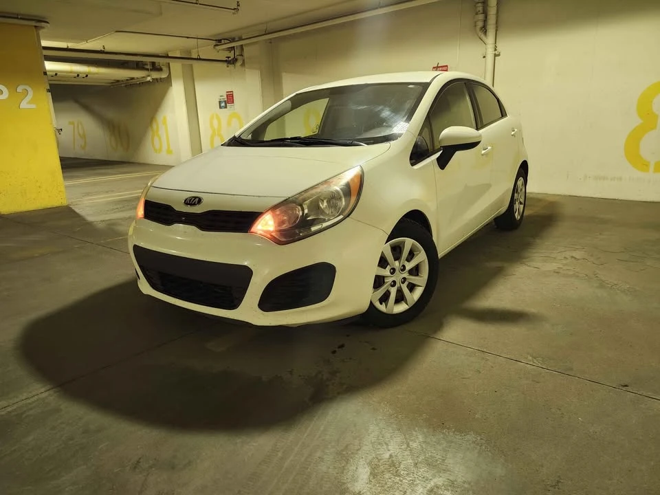 2014 Kia Rio - Image 6 of 9