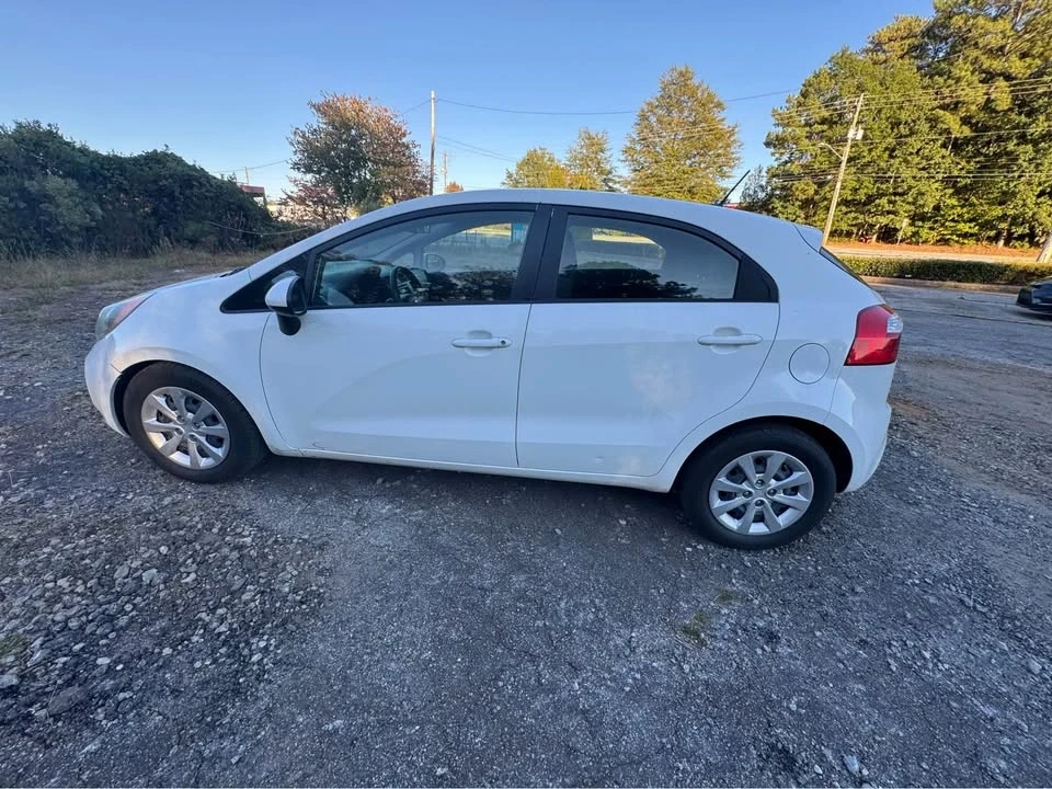 2014 Kia Rio - Image 9 of 18