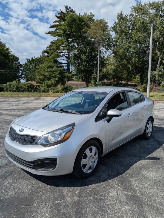 2014 Kia Rio - Image 2 of 13