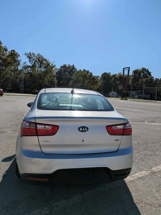 2014 Kia Rio - Image 7 of 10