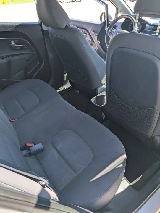2014 Kia Rio - Image 12 of 13