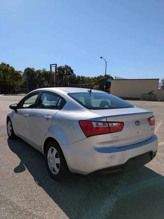 2014 Kia Rio - Image 7 of 10