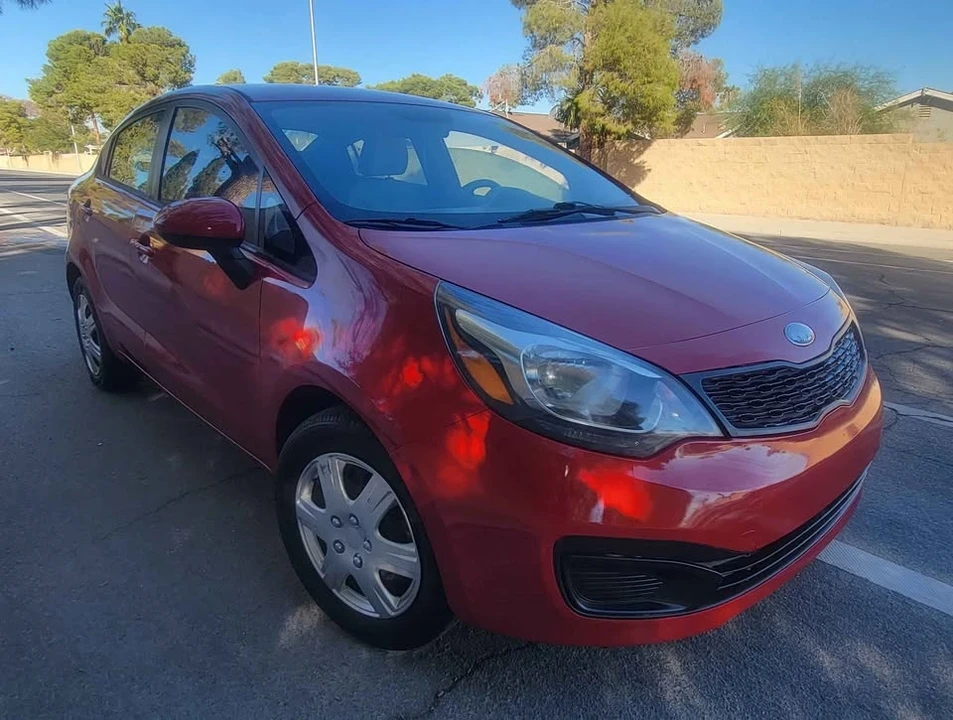 2014 Kia Rio - Image 5 of 13
