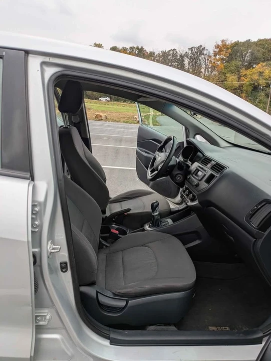 2014 Kia Rio - Image 3 of 14