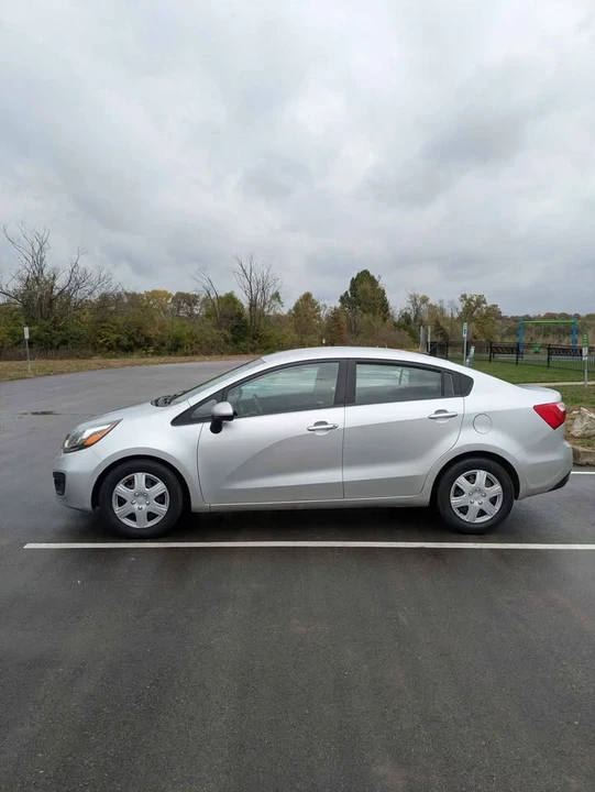 2014 Kia Rio - Image 6 of 14