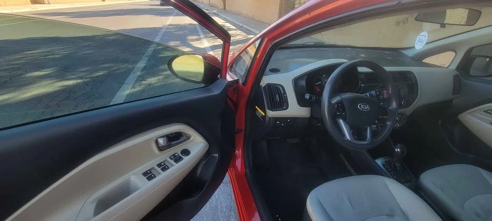 2014 Kia Rio - Image 11 of 13