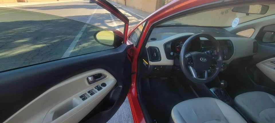 2014 Kia Rio - Image 4 of 10