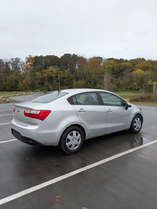 2014 Kia Rio - Image 9 of 14