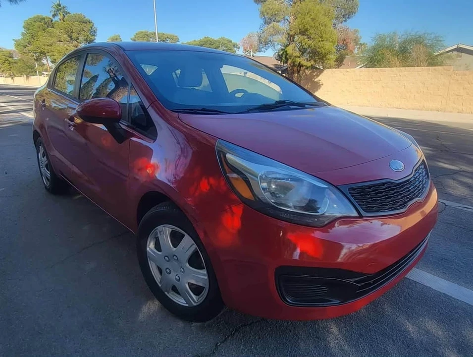 2014 Kia Rio - Image 5 of 10