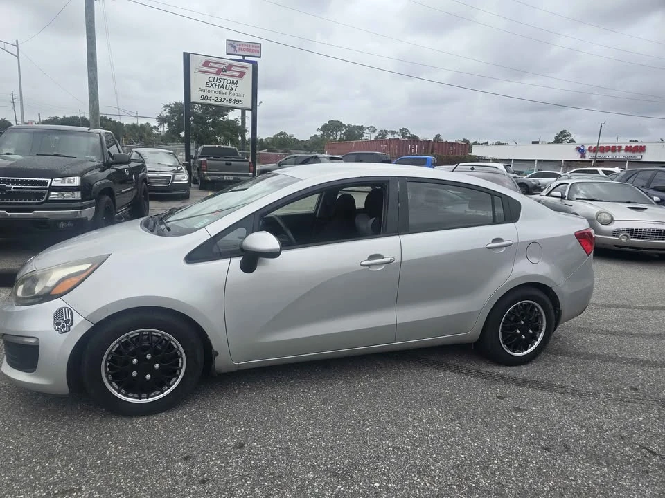 2014 Kia Rio - Image 4 of 6