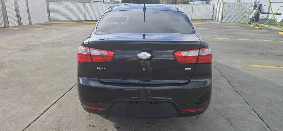 2014 Kia Rio - Image 9 of 11