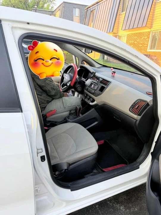 2014 Kia Rio - Image 4 of 5