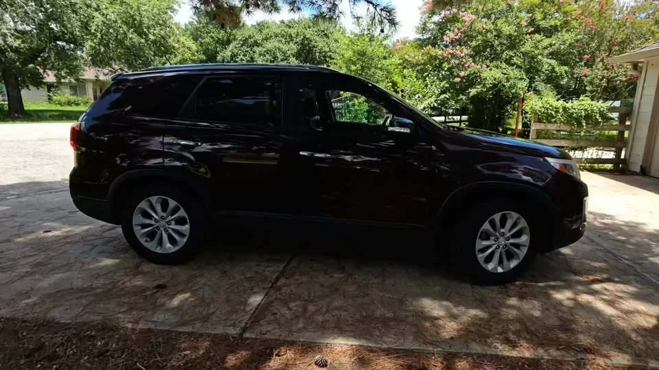 2014 Kia Sorento - Image 3 of 11