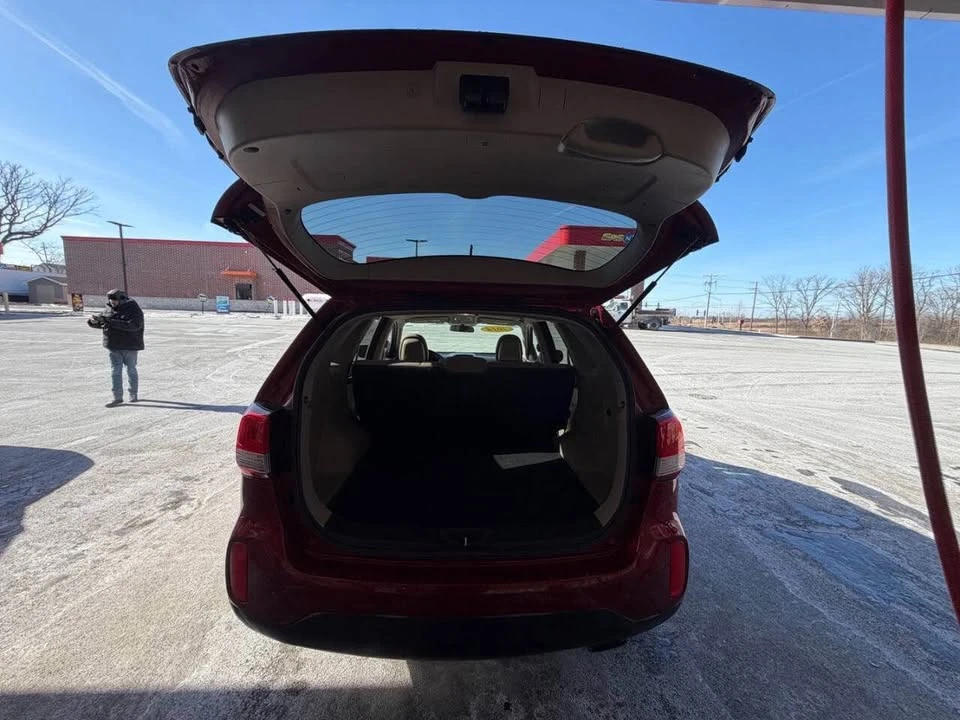 2014 Kia Sorento - Image 16 of 16