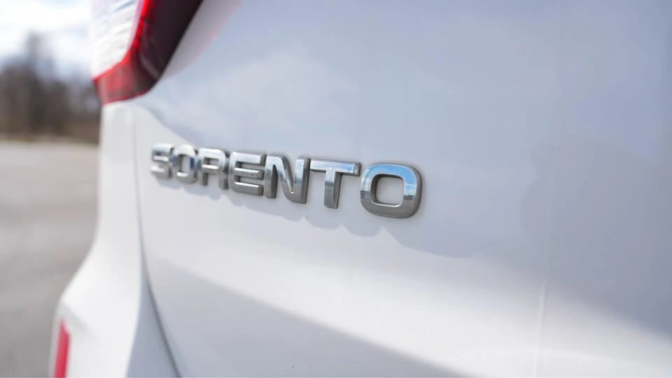 2014 Kia Sorento - Image 17 of 20
