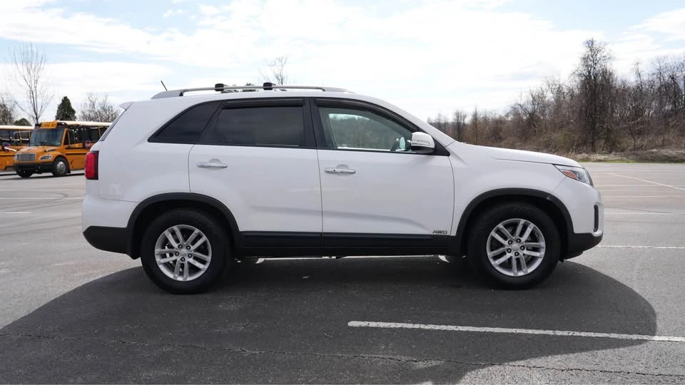 2014 Kia Sorento - Image 6 of 20