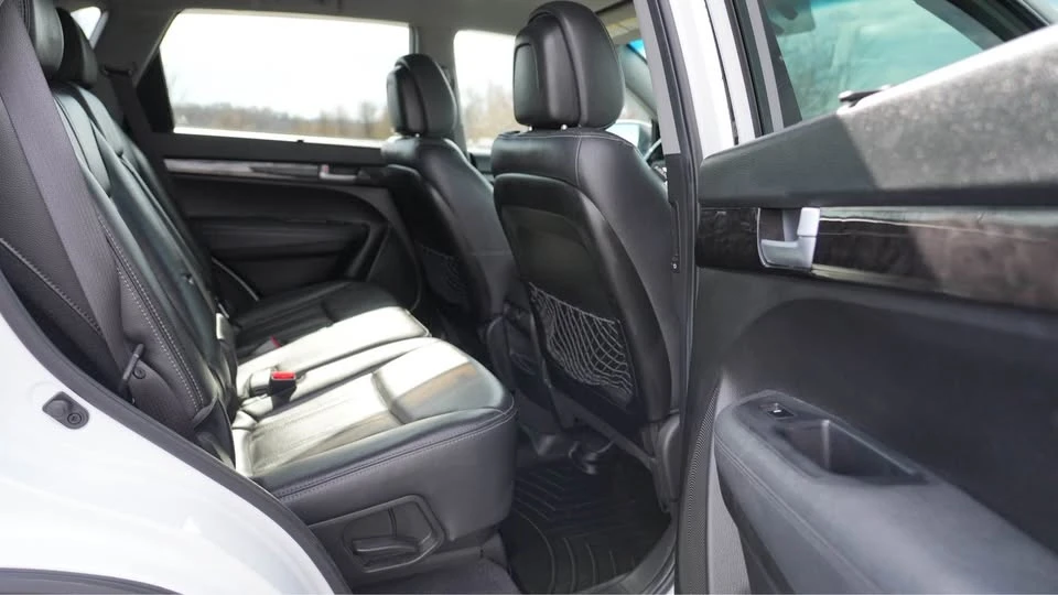 2014 Kia Sorento - Image 15 of 20