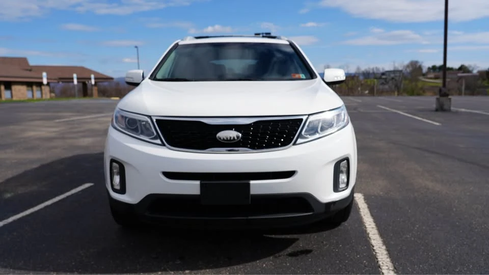 2014 Kia Sorento - Image 2 of 20