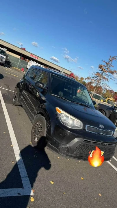 2014 Kia Soul - Image 2 of 8