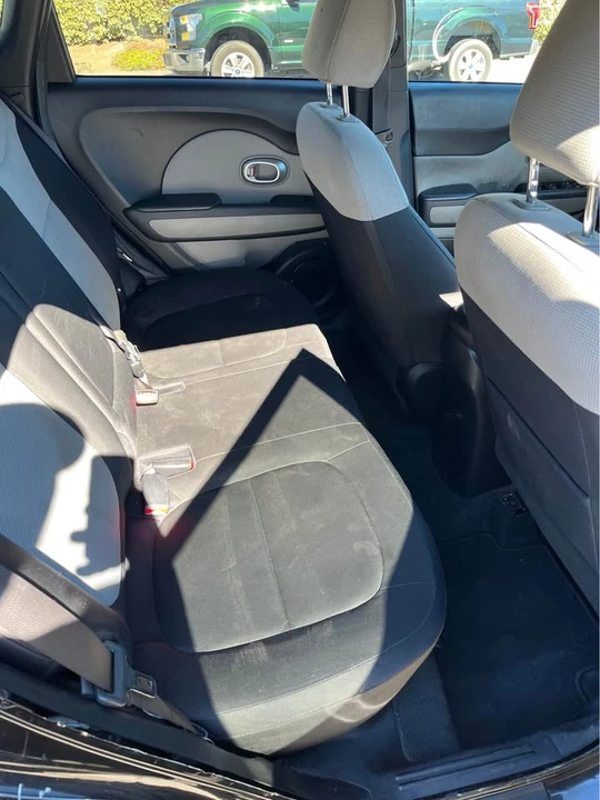 2014 Kia Soul - Image 2 of 3