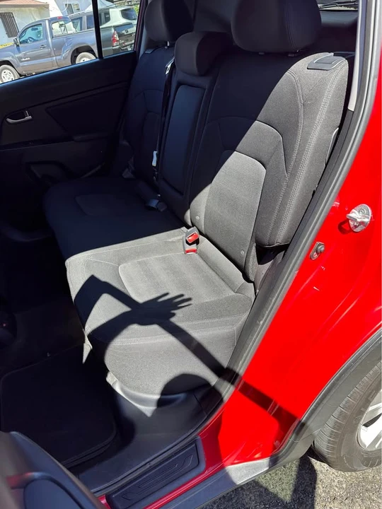 2014 Kia Forte - Image 8 of 15
