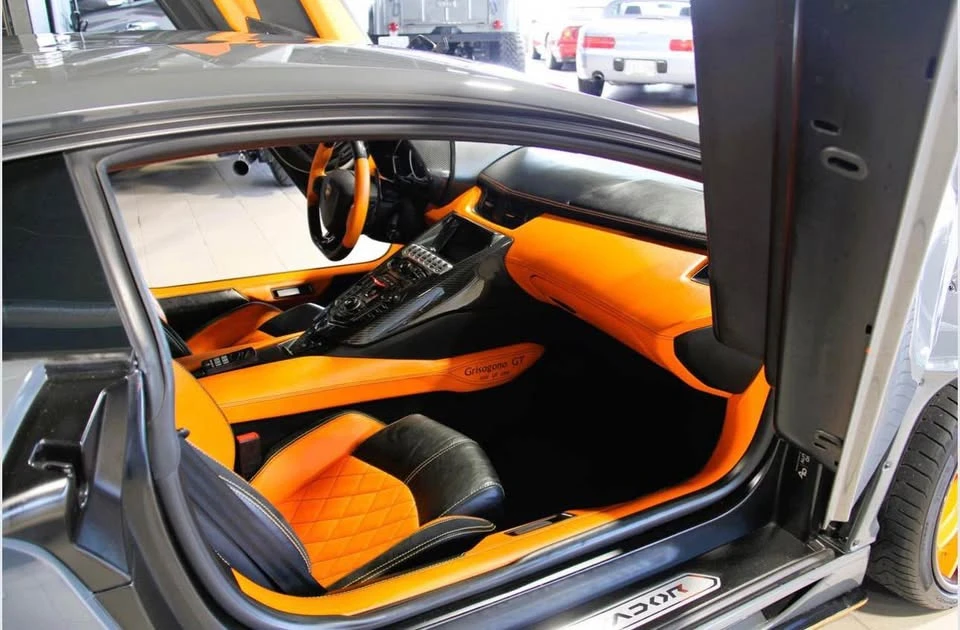 2014 Lamborghini Aventador LP700-4 - Image 5 of 8