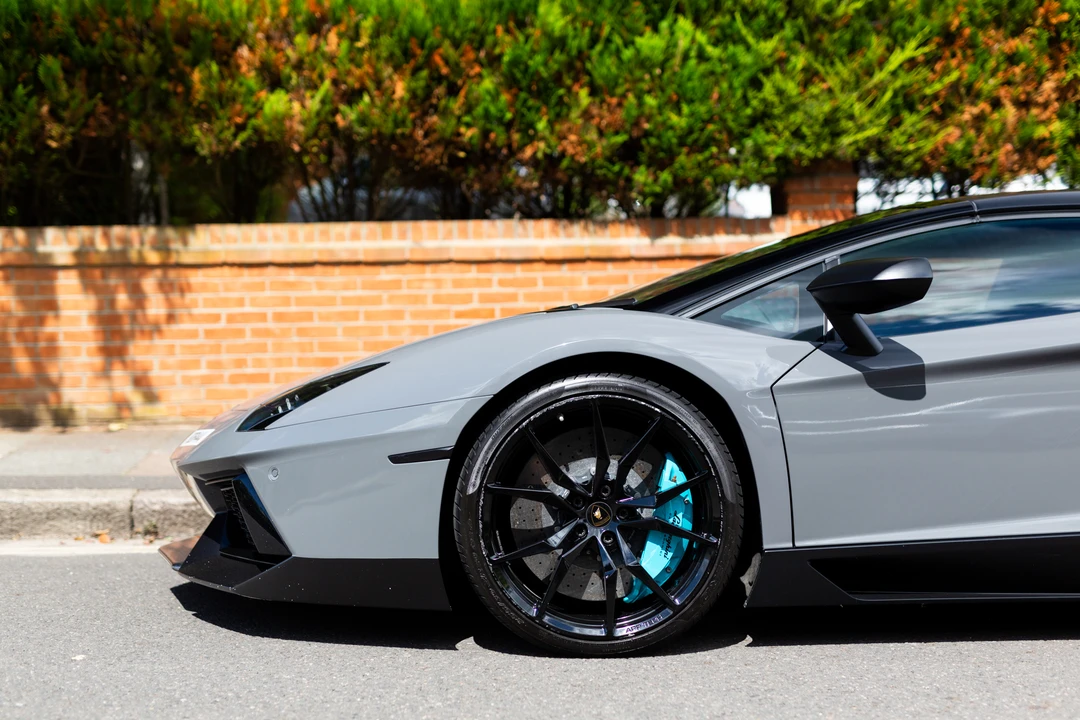 2014 Lamborghini Aventador LP700-4 - Image 9 of 31