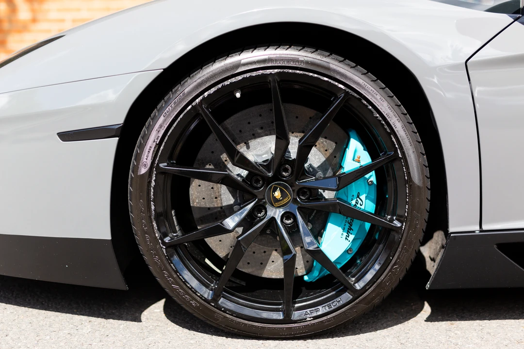 2014 Lamborghini Aventador LP700-4 - Image 10 of 31