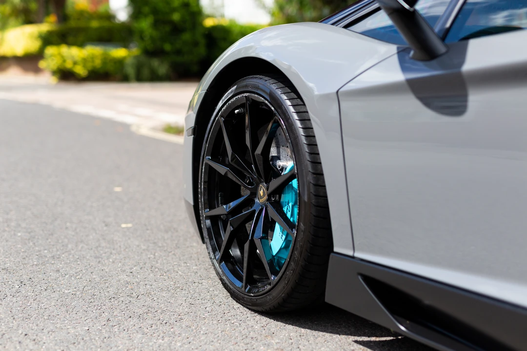 2014 Lamborghini Aventador LP700-4 - Image 19 of 31