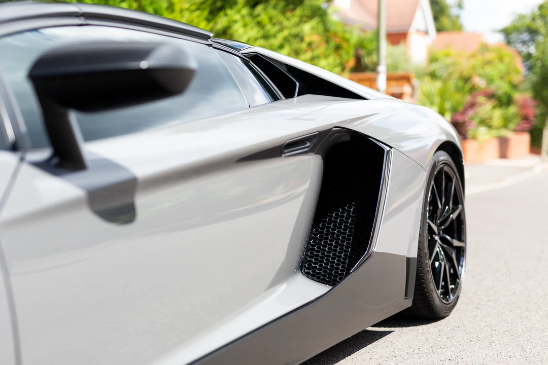 2014 Lamborghini Aventador LP700-4 - Image 22 of 31