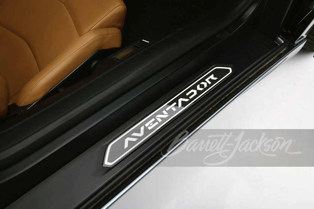 2014 Lamborghini Aventador LP700-4 - Image 17 of 31