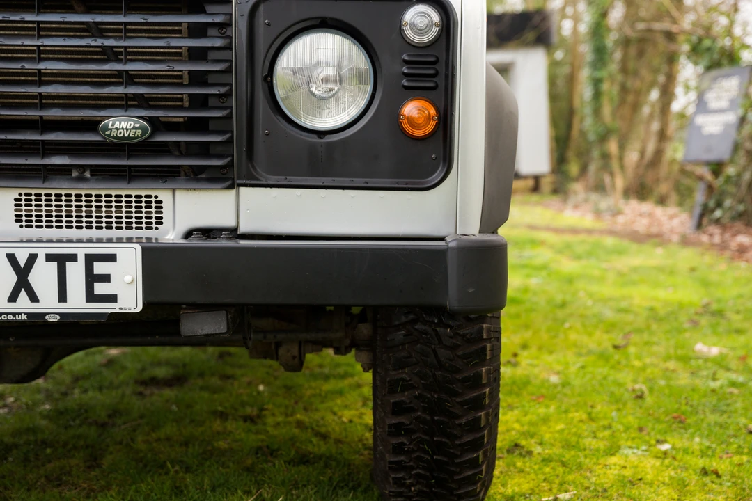 2014 Land Rover Defender 110 - Image 21 of 31