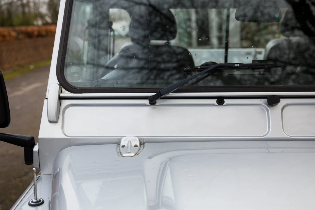 2014 Land Rover Defender 110 - Image 25 of 31