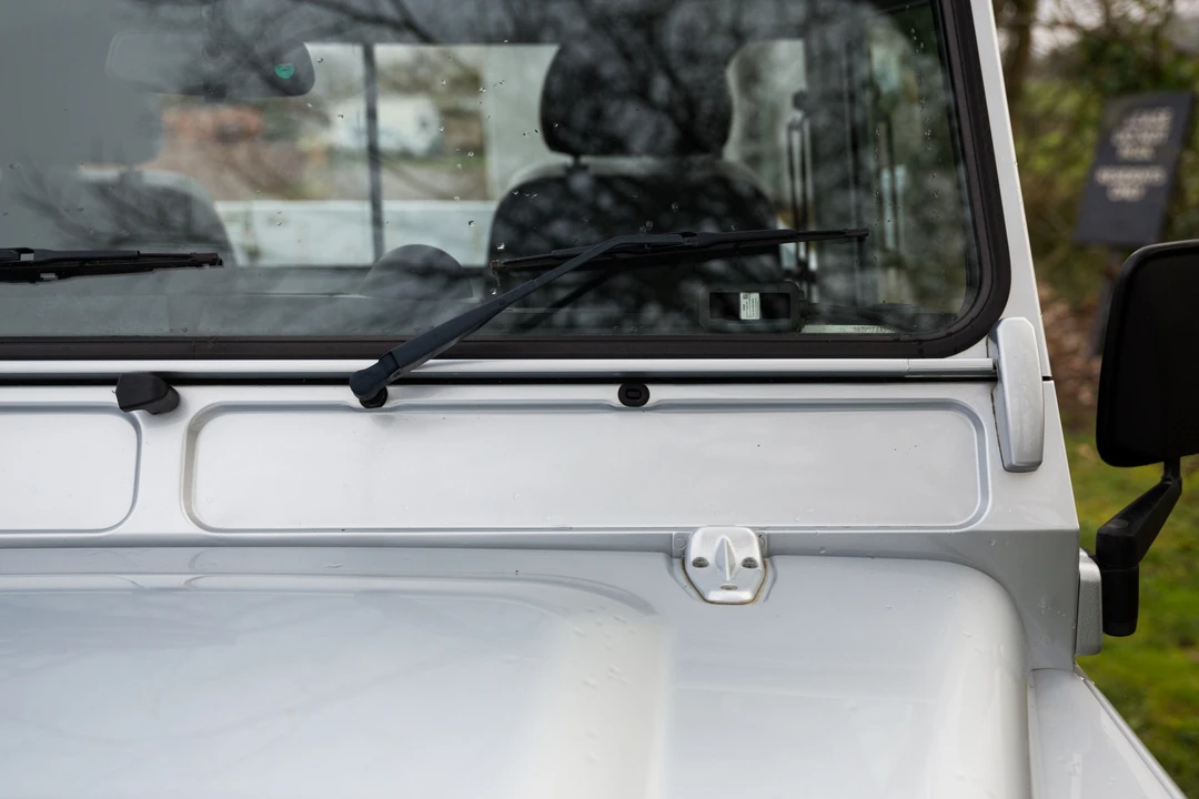 2014 Land Rover Defender 110 - Image 26 of 31