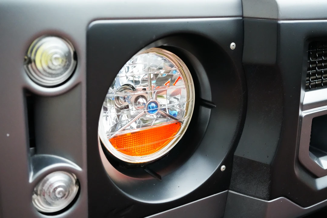 2014 Land Rover Defender 110 - Image 16 of 31