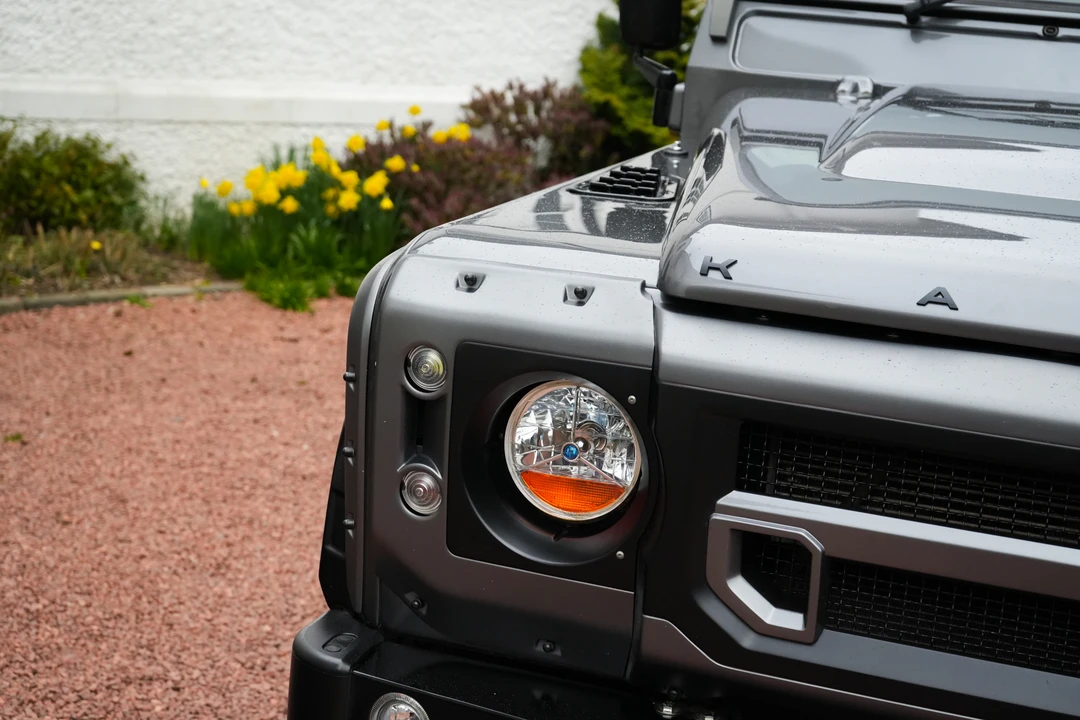 2014 Land Rover Defender 110 - Image 17 of 31