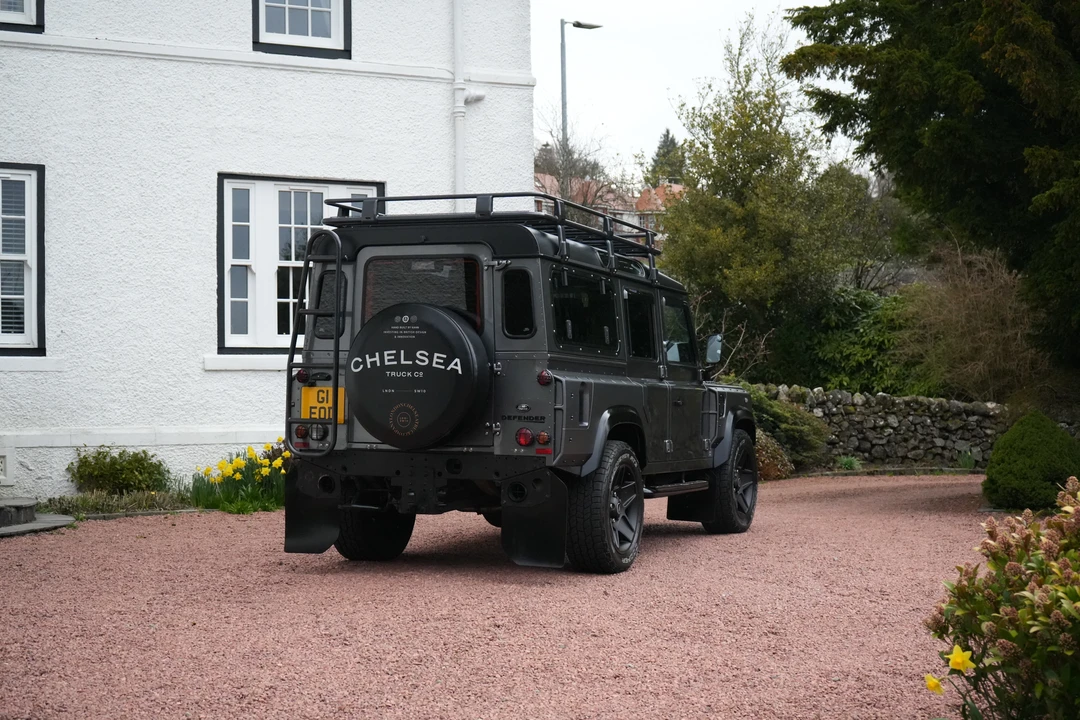 2014 Land Rover Defender 110 - Image 13 of 31