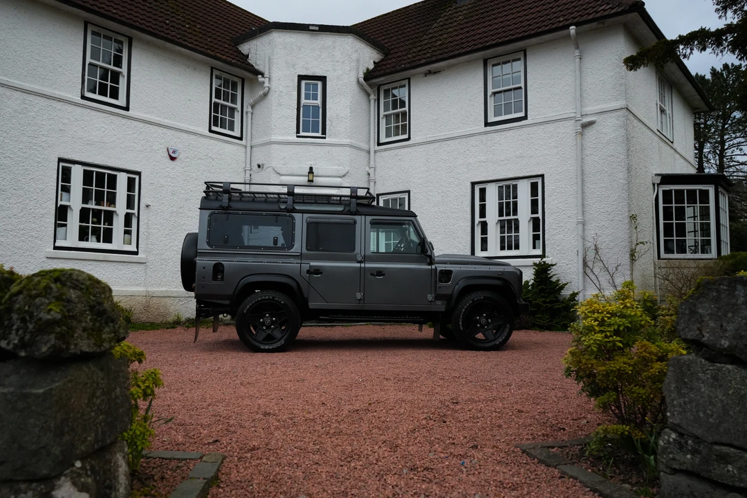 2014 Land Rover Defender 110 - Image 8 of 31
