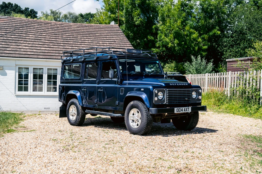 2014 Land Rover Defender 110 - Image 10 of 31