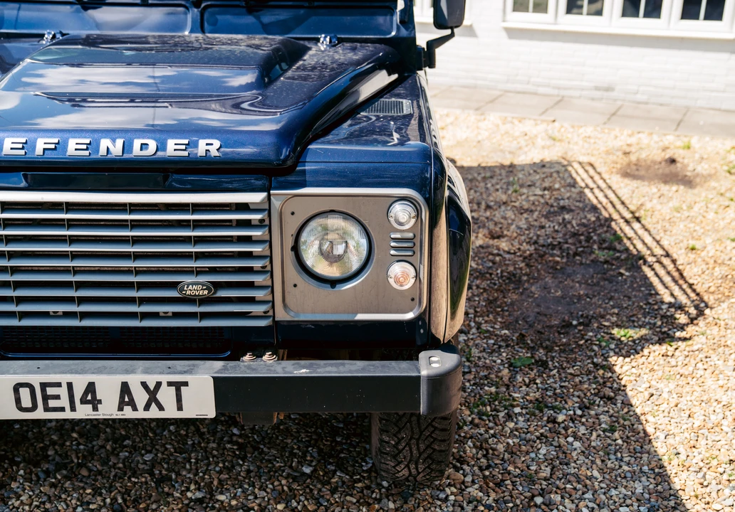 2014 Land Rover Defender 110 - Image 25 of 31