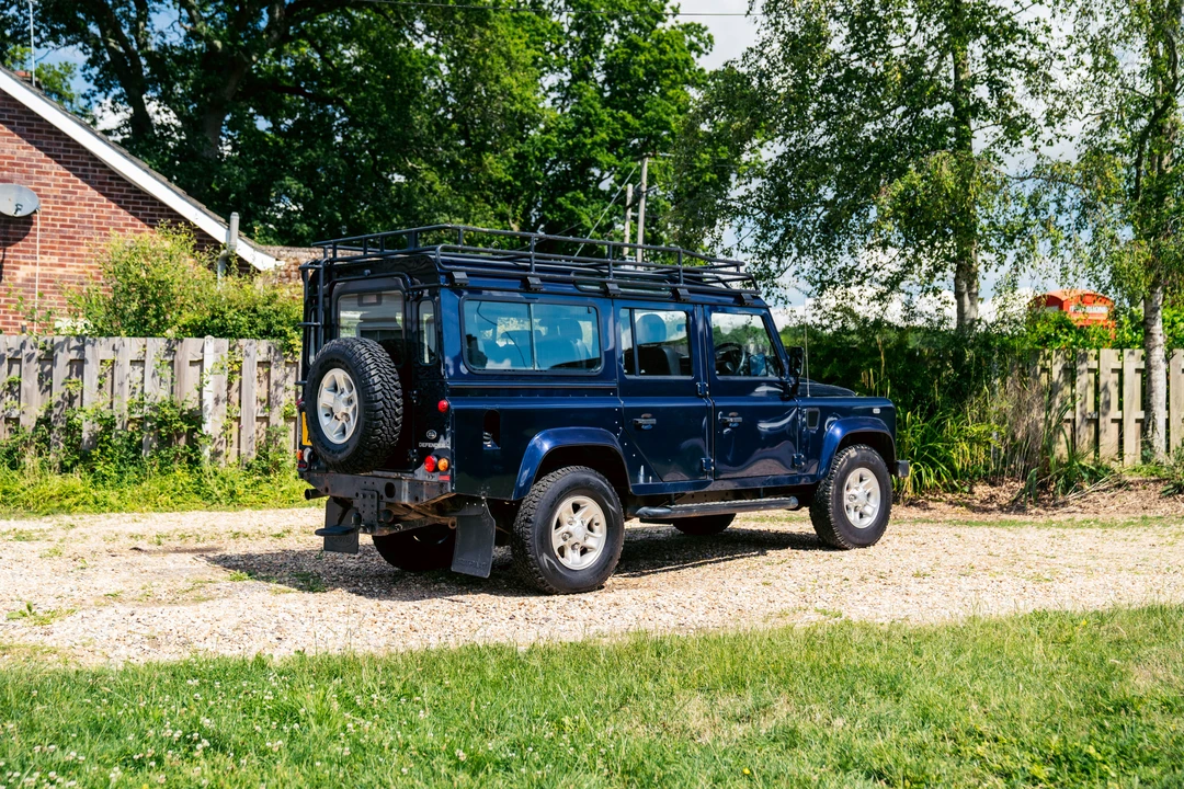 2014 Land Rover Defender 110 - Image 15 of 31