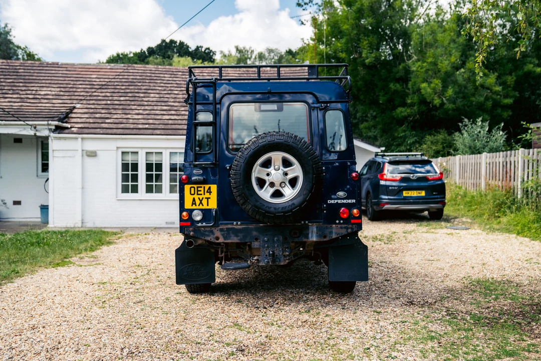 2014 Land Rover Defender 110 - Image 7 of 31