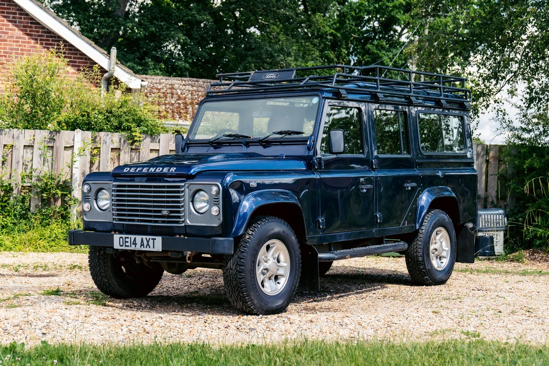 2014 Land Rover Defender 110 - Image 2 of 31