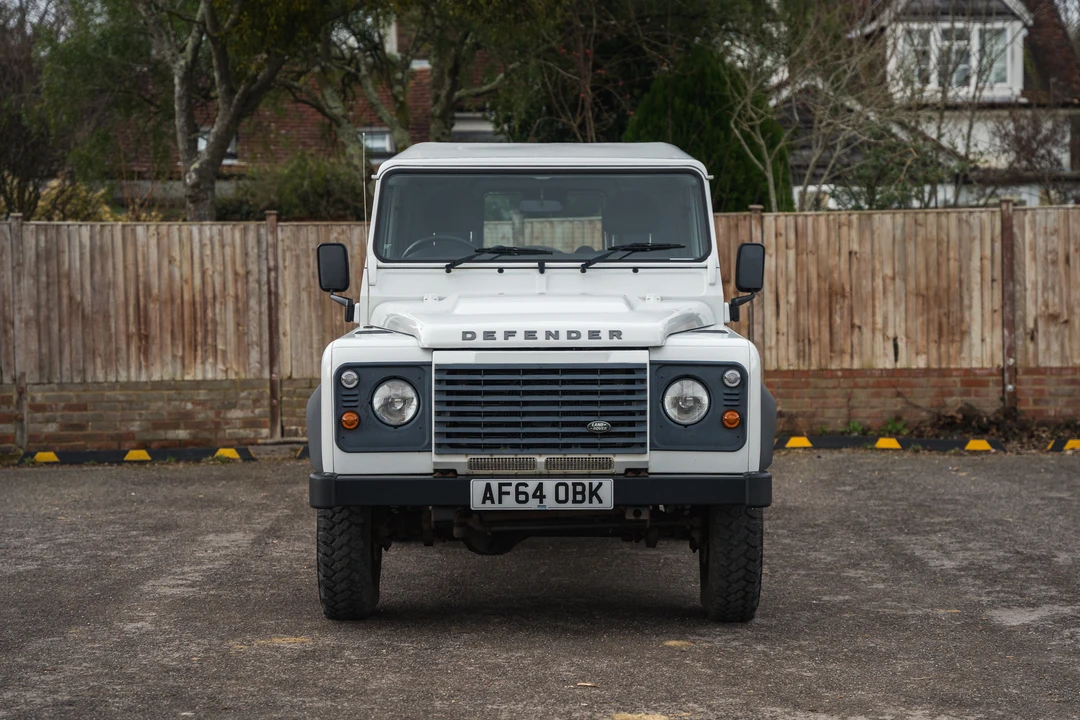 2014 Land Rover Defender 110 - Image 21 of 31